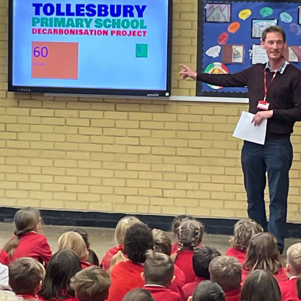 Introducing Tollesbury school decarbonisation project to the students