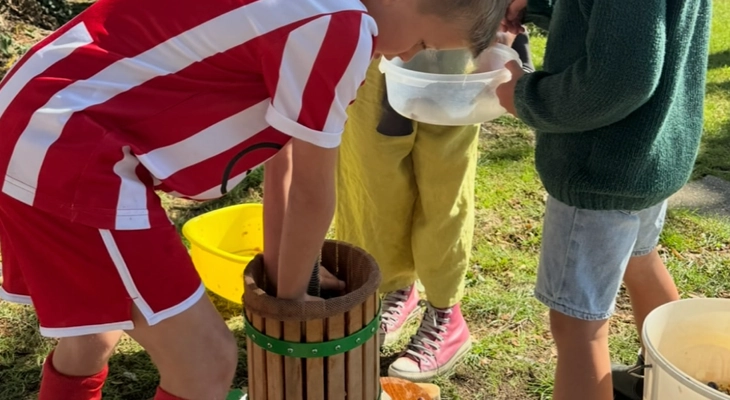 Filling the press, to Juice Fruit For TCP, Tollesbury